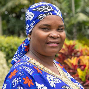 Orador Elizabeth Nsimadala